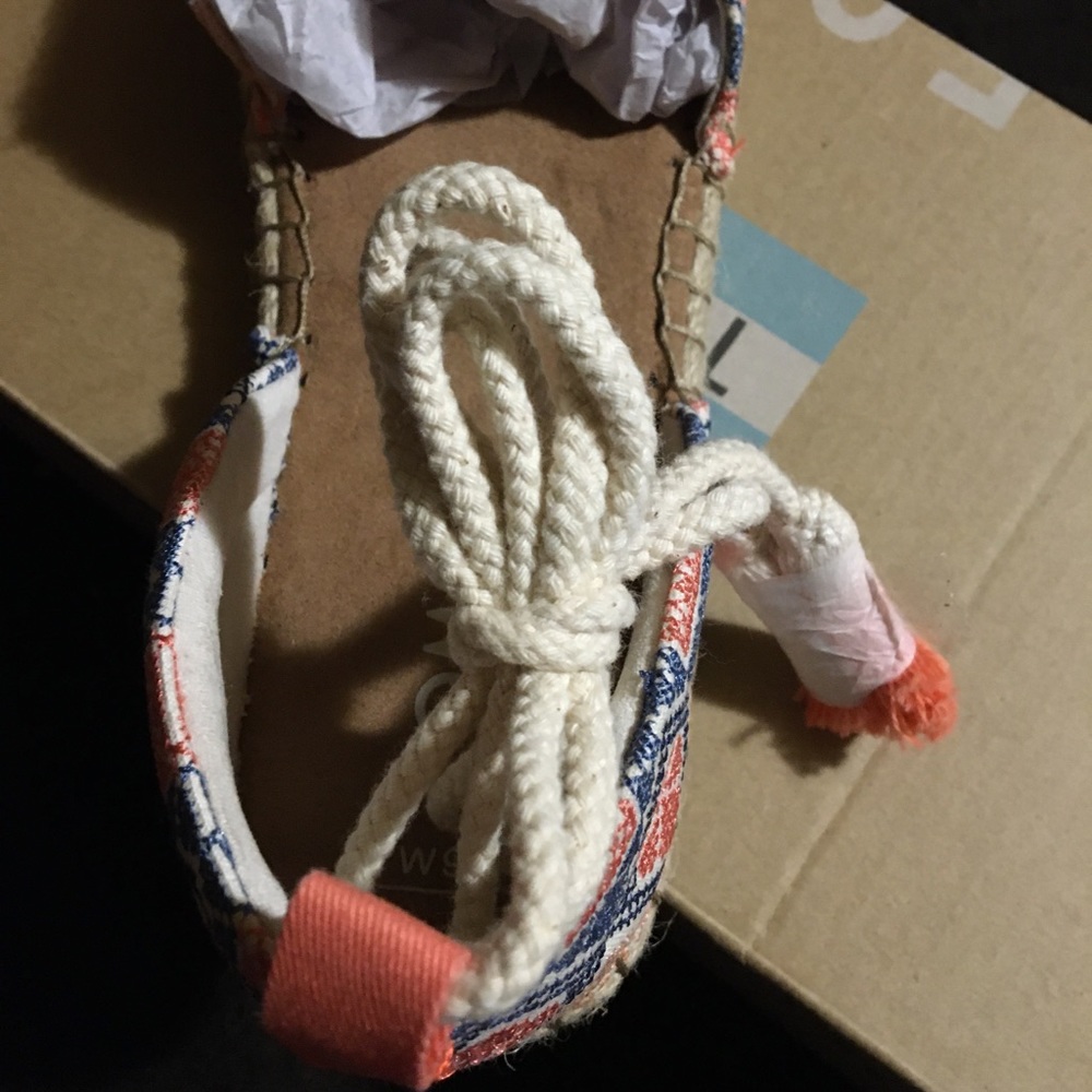 Toms sandals - Picture 4 of 9